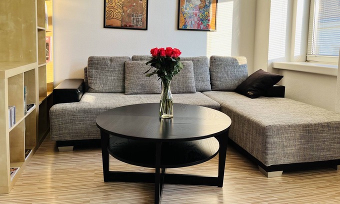 Schonbrunn Apartamento | Lovely Nest Beside Schönbrunn Palace, ZOO and Technisches Museum