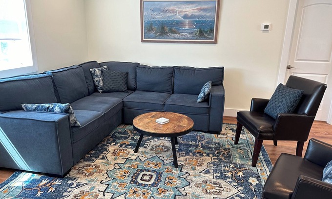 Point Pleasant Beach Apartamento | Lovely Newly Renovated Downtown Apartment