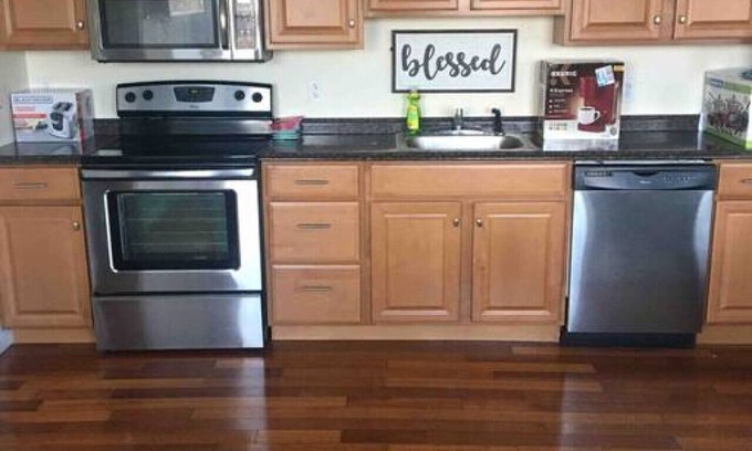 Niskayuna Apartamento | Lovely one bedroom with free parking
