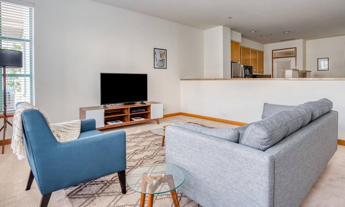 Russian Hill Apartamento | Lovely Pet-Friendly 2BR in Russian Hill