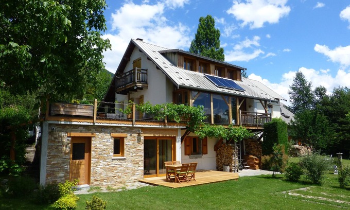 Puy-Saint-Eusebe Apartamento | Hermoso apartamento, tranquila, jardín RD-villa, terraza, gran vista del lago Serre-Ponçon