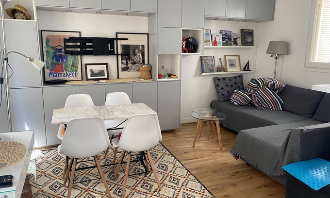 Ternes Apartamento | Encantador apartamento reformado de 45m² ubicado en el corazón de aburrido