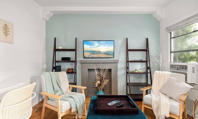 Northeast Apartamento | Lovely Santa Monica Chic 1BR Private W/D & Free Street Parking