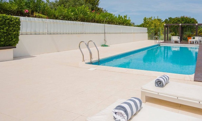 Meco Villa | Preciosa Villa Sesimbra | 3 Dormitorios | Villa Bonita | Piscina Privada | Cerca de la playa