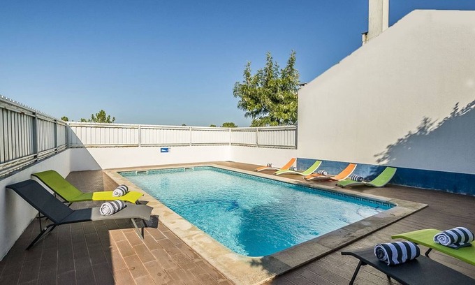 Fornos Villa | Preciosa Villa Sesimbra | Villa Cassiopeia | Jardín Privado | Piscina compartida | Cerca de la playa