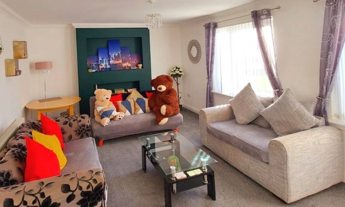 Saltcoats Apartamento | Lovely Spacious 3 Bedroom Maisonette in Saltcoats