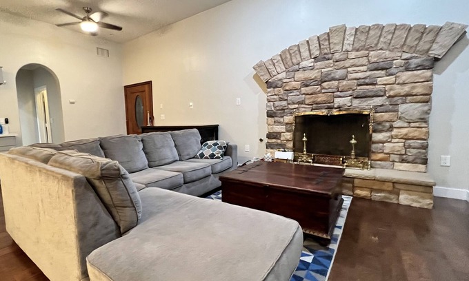 Kit Carson Apartamento | Lovely spacious apartment perfect for exploring San Diego