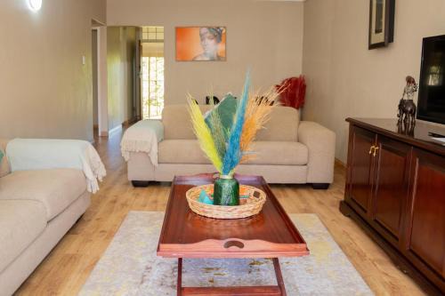 Woodmead Apartamento | Lovely Spacious Two bedroom apartment