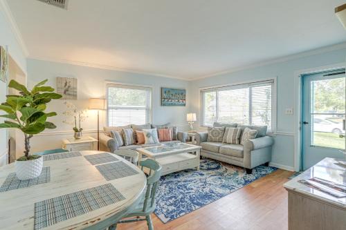 Gulfport Casa | Lovely St Pete Beach Cottage, Walk to Beach and Town