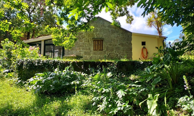 Bueu Cabaña | Lovely Stone Cottage in Bueu near the beach