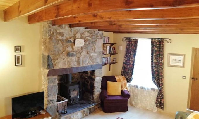 Bont Newydd Casa | Lovely Stone Village cottage in Snowdonia