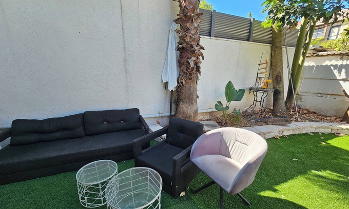 Kiryat Motzkin Apartamento | Lovely studio with AC in Haifa
