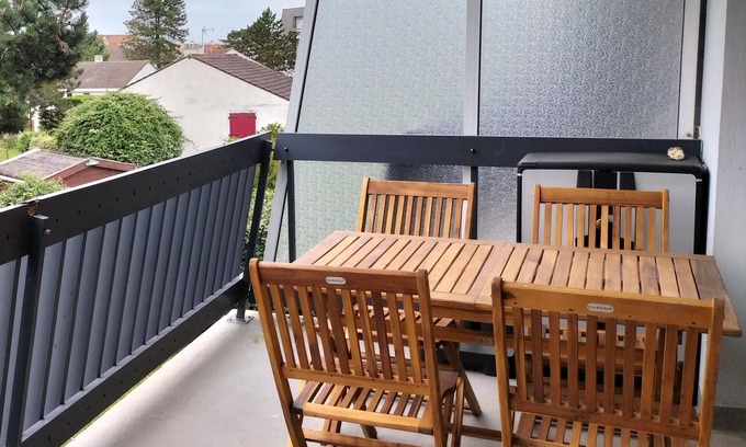 Sainte-Cecile-Plage Apartamento | Lovely T2 with garden by the sea