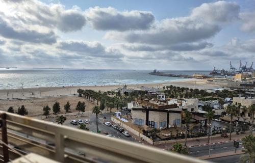 Ashdod Apartamento | Lovely three-room apartment above the promenade