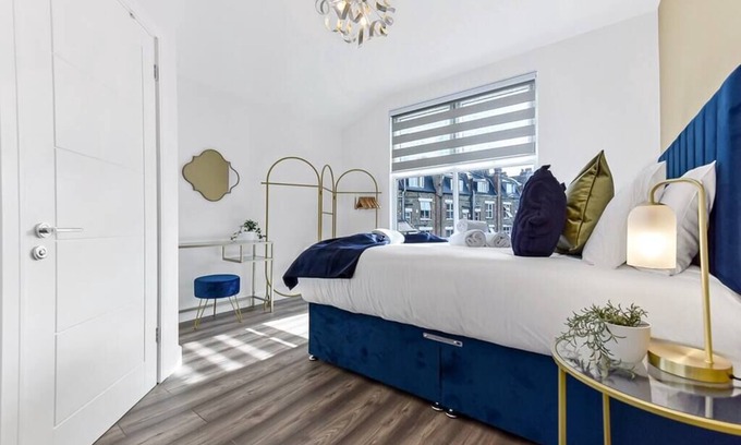 Crouch End Apartamento | Lovely Two Bedroom with Ensuite Bathrooms