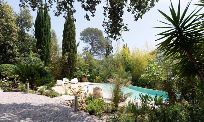Valescure Villa | Hermosa villa - Exuberante jardín y piscina climatizada en Saint-Raphaël