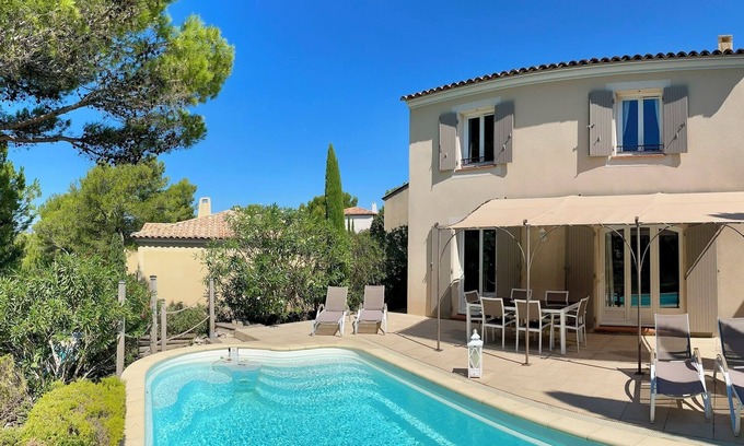 Pont Royal Villa | Casa / villa / chalet - Mallemort