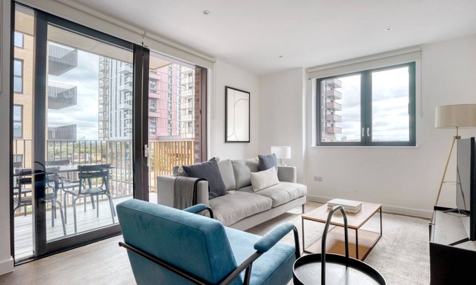 William Morris Apartamento | Lovely Walthamstow 2BR w/ Gym, Lounge & Concierge nr Tube, by Blueground