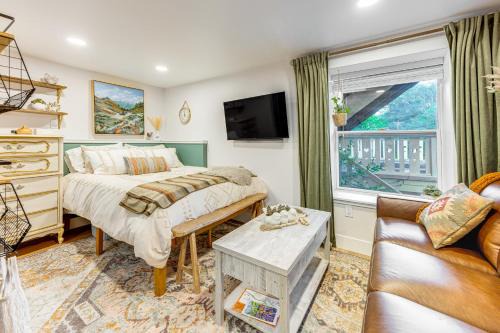 Manitou Springs Apartamento | Lovers Lane Chalet Dtwn Manitou Springs Studio!