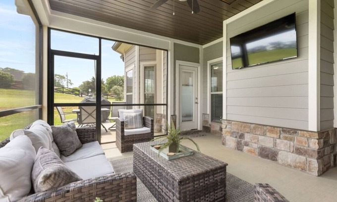 Winchester Casa | Lovin Lake Life-Pool, Twin Creeks Marina, & Dry Creek Beach