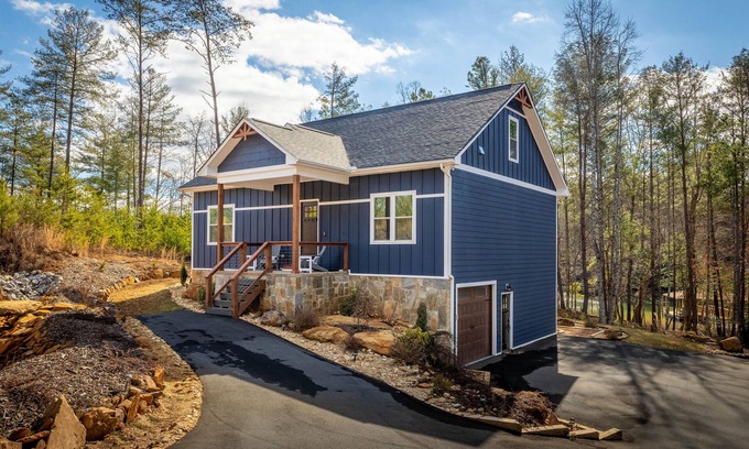 Morganton Casa | Loving Lake Life - Waterfront Home on Lake James with Dock!