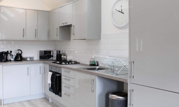 Abingdon Apartamento | Low Cost, Fully Sanitised 4 Bed & Parking