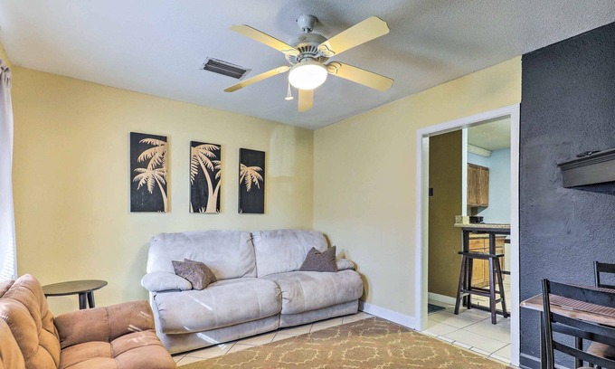 Temple Crest Casa | Low-Key Tampa Abode Close to Area Attractions