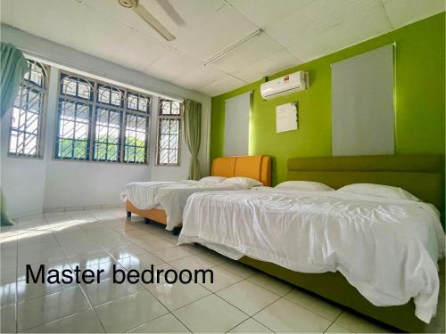 Taman Bertuah Casa | LOW SEASON PROMOTION! 4B12B max 25 pax Party House