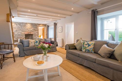 Haverfordwest Casa | Lower Folly