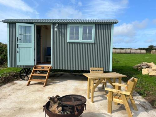 Chysauster Casa | Lower Trewern Shepherds Hut