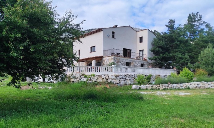 Escragnolles Apartamento | LOWER VILLA AMAZING VIEW OF THE MOUNTAIN
