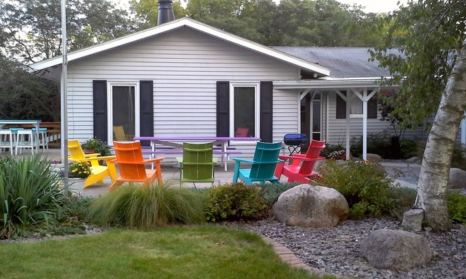 Ames Cama Y Desayuno | Loya's Little House Bed & Breakfast