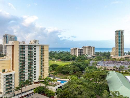 Waikiki Hotel | Luana Waikiki Hotel & Suites
