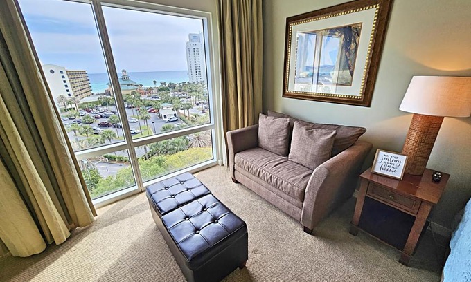 Sandestin Casa | Luau 6533 in Sandestin by Skis and Seas Florida Beach Rentals Tram Included