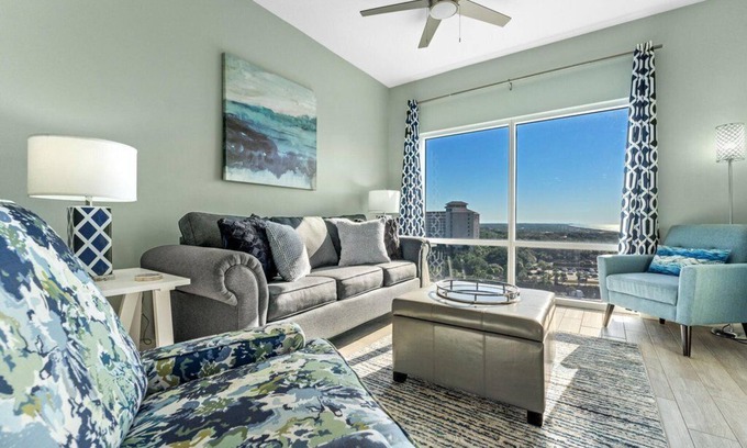 Sandestin Complejo | Luau Beachside Condo With Ocean View at Sandestin Golf & Beach Resort