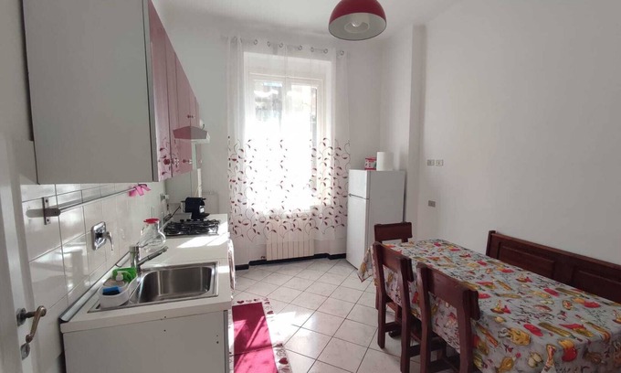 Sestri Ponente Apartamento | Lucia Appartamento uso Esclusivo - Aeroporto Genova Sestri Ponente