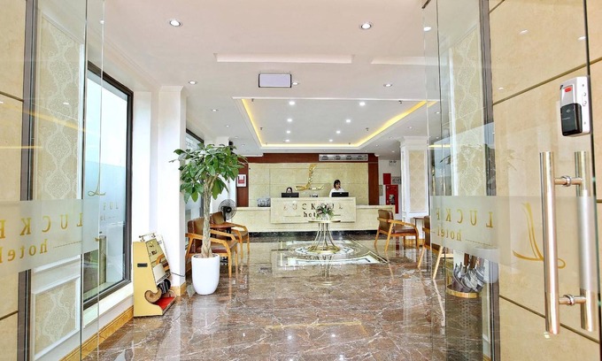Trung Hoa Nhan Chinh Hotel | Luckful Hotel