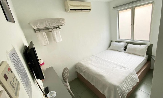 Taman Pelangi Hotel | Lucky Hotel