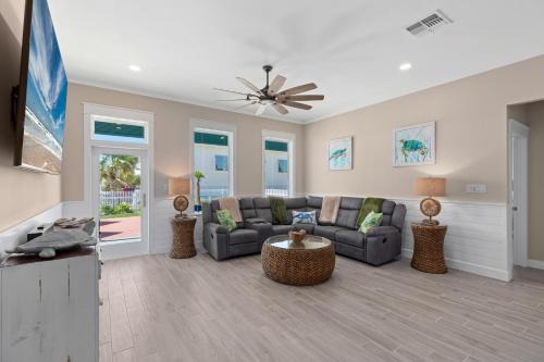 The Shores Casa | Lucky Turtle - Private marina front home with Pool home