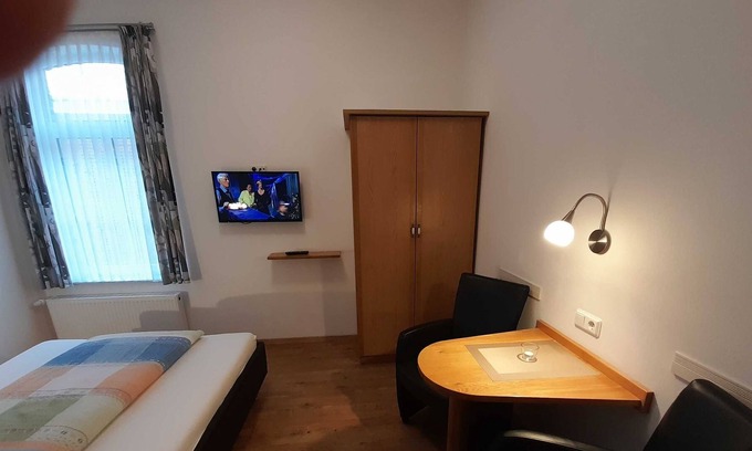 Bensersiel Cabaña | Lugworm (single room) - Fischerhus guest house
