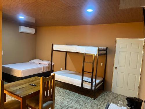 La Fortuna Hotel | Luisito steak House & Hotel