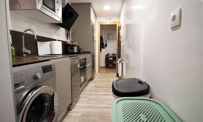 Las Rozas de Madrid Apartamento | Lujoso Apartamento 3 Camas Piscina Parque Garaje