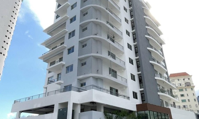 Viejo Arroyo Hondo Apartamento | Lujoso Pent-house Urbano 2br, Oficina y GYM