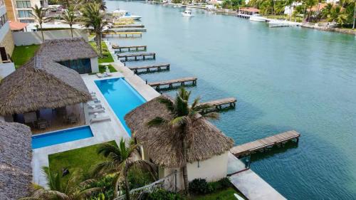 Boca del Río Apartamento | Lujoso Penthouse con alberca vista increíble al Mar y Rio en el Estero
