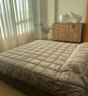 Mbrostar-Urë Apartamento | Lumari Living