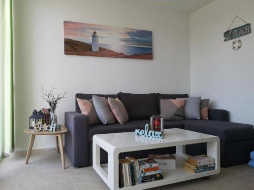 Lumbarda Apartamento | Lumbarda Resort Apartments - Superior Two bedroom Apartment with Mountain View E1