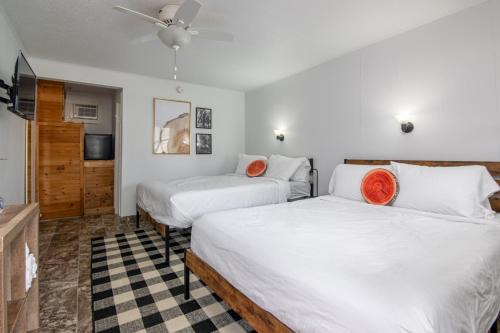Balsam Lake Apartamento | Lumberjill Room 15 Two Queen Beds