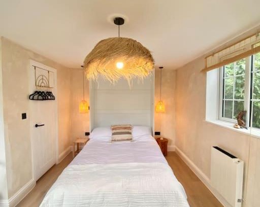 Norwich Casa | Lumin Lodge -Calm, cosy space near Norwich Airport