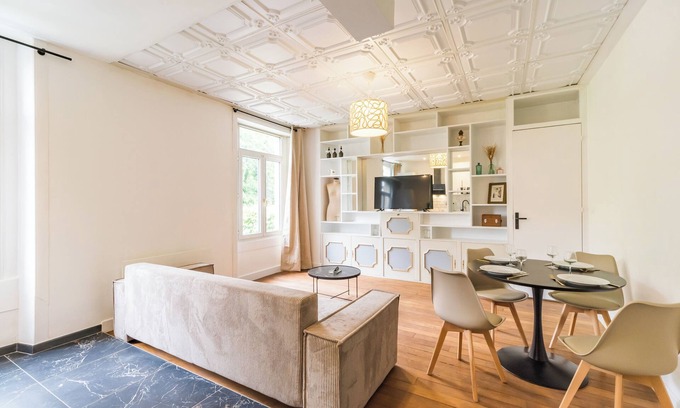 Guingamp Apartamento | Luminous, designer cocoon near train station Hôtel Lefort