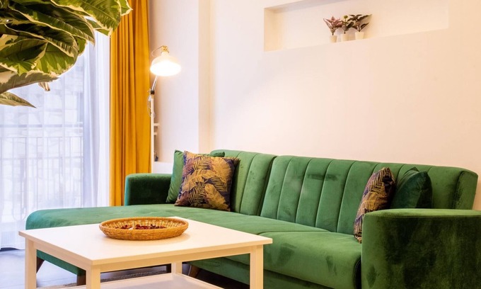 Iskele Mahallesi Apartamento | Luminous Flat with Sea View in Izmir